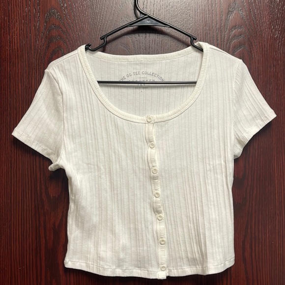 The OG tee collection crop top. - Picture 1 of 3